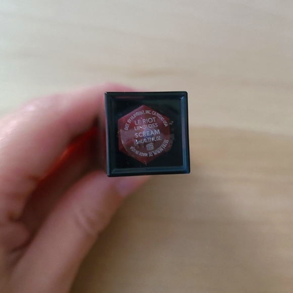 HAUS Le Riot Lip Gloss in Scream - Picture 2 of 4